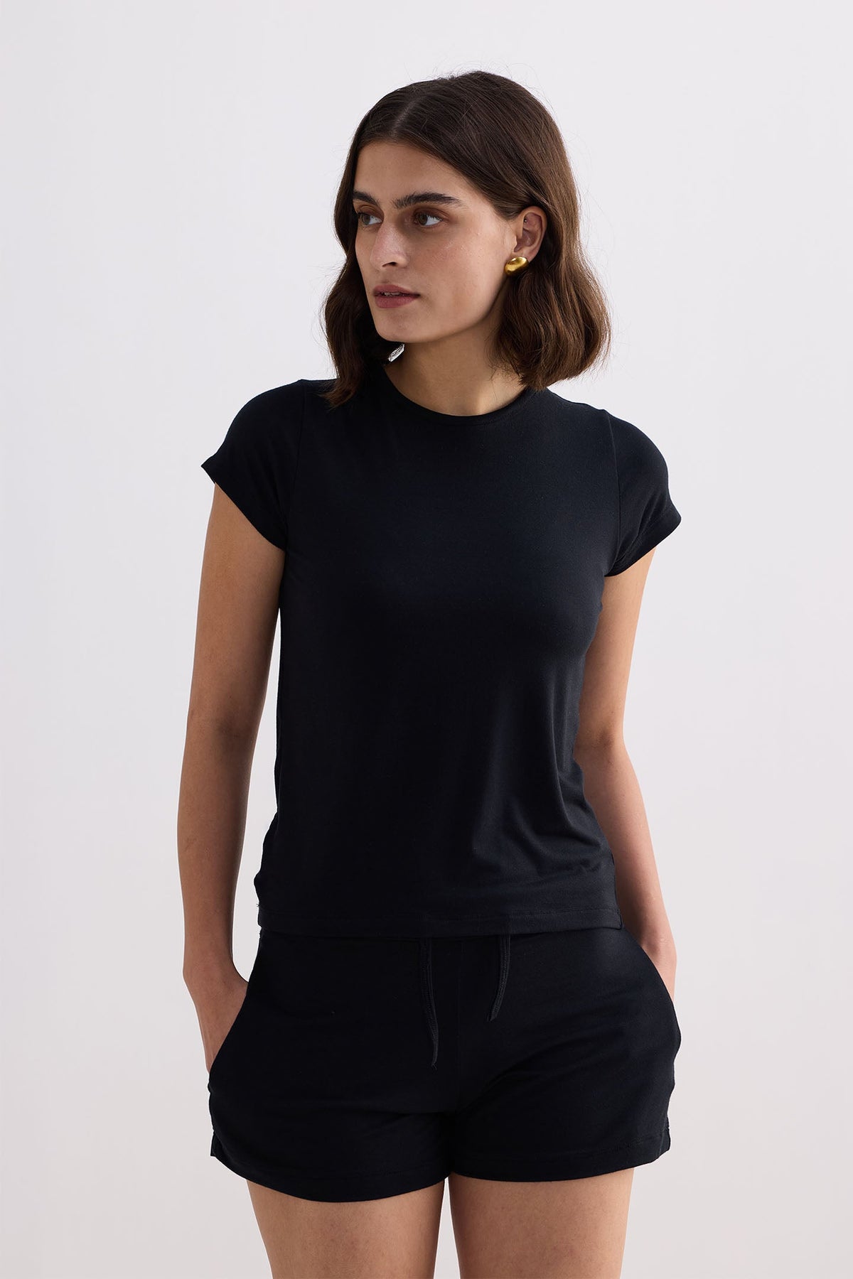 Essential Modal Crew Tee – Black