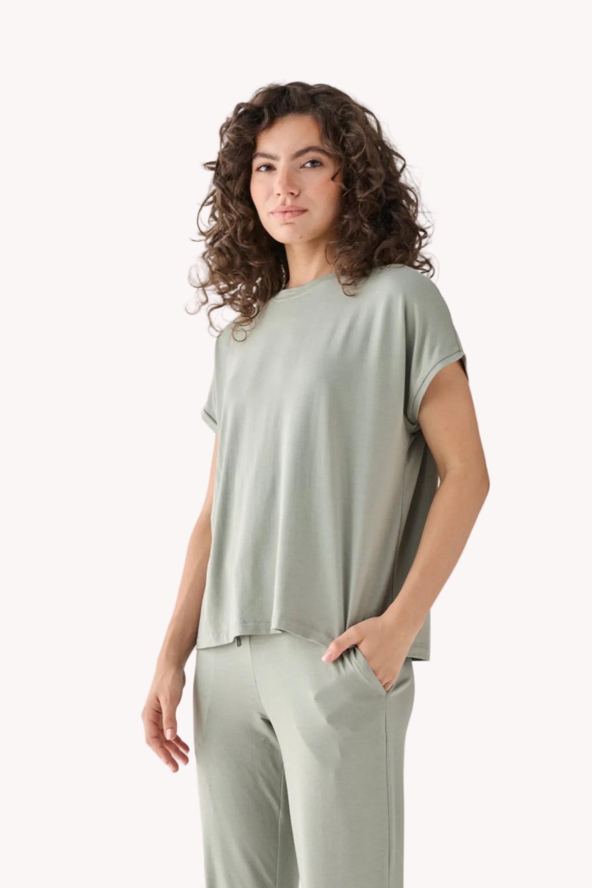 Relaxed Modal Tee – Olive