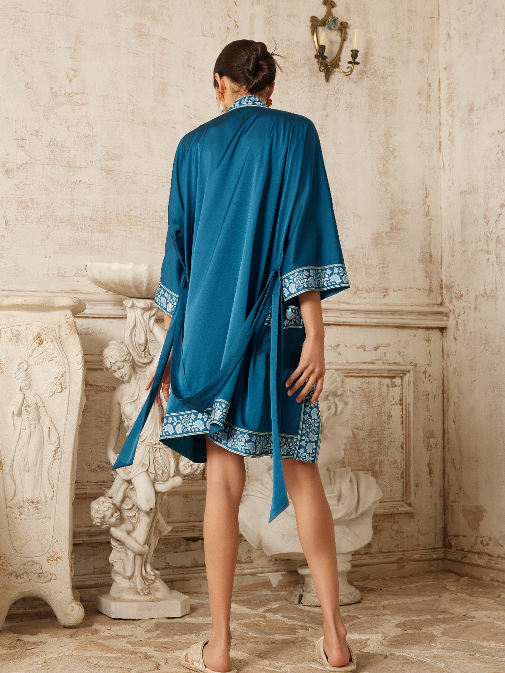 Embellished Flower Short Robe with Pockets – Dark Blue