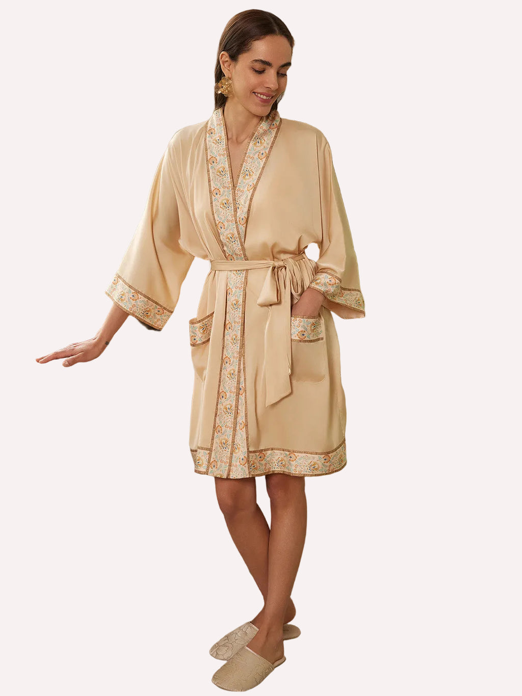 Embellished Flower Short Robe with Pockets – Champagne Gold