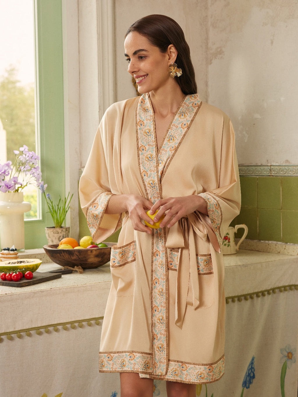Embellished Flower Short Robe with Pockets – Champagne Gold