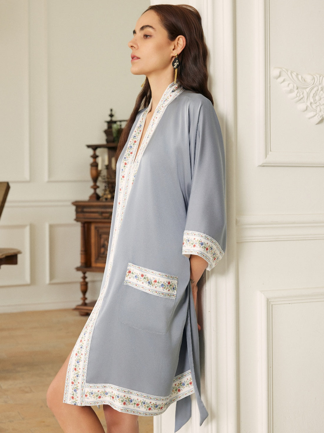 Embellished Flower Short Robe with Pockets – Light Blue