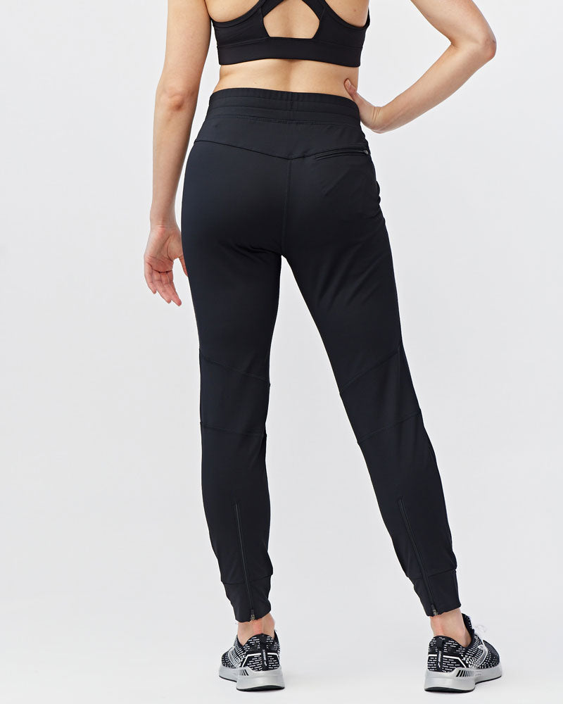 Valia Training Joggers – Black