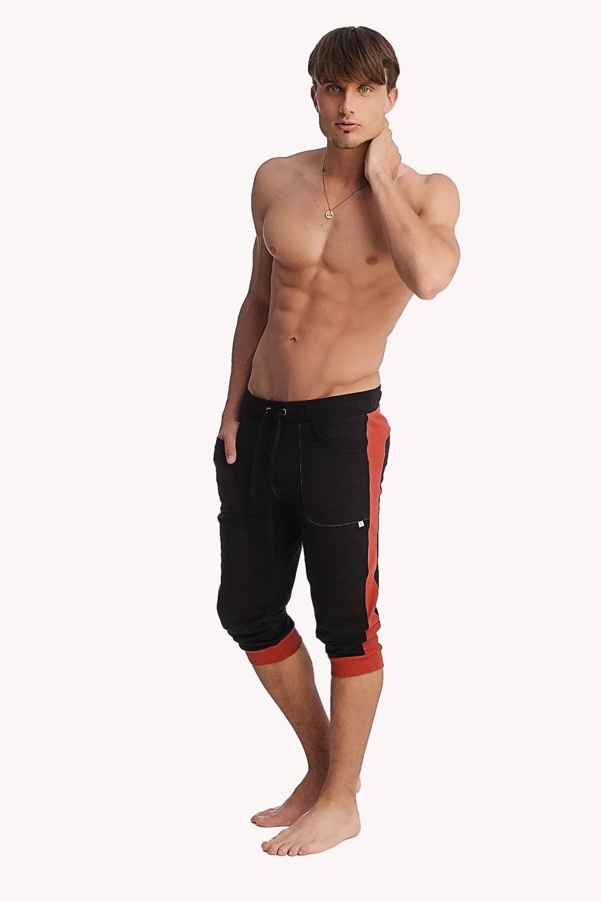 Cuffed Capri Yoga Pants – Black with Cinnabar