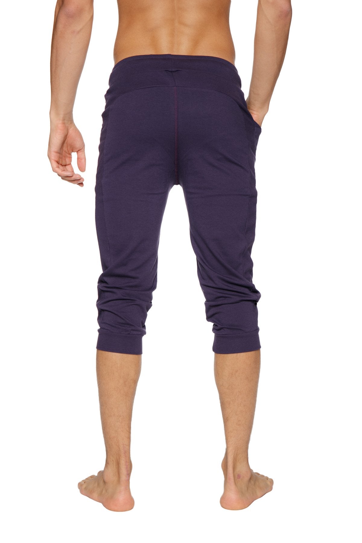 Cuffed Capri Yoga Pants – Eggplant