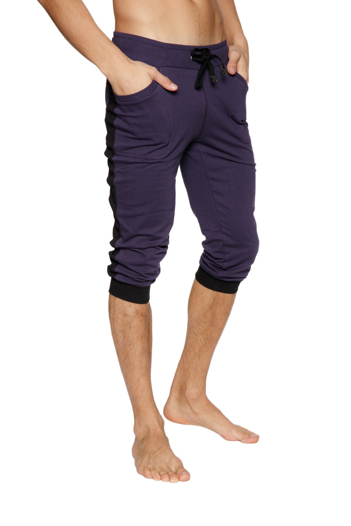 Cuffed Capri Yoga Pants – Eggplant/Black