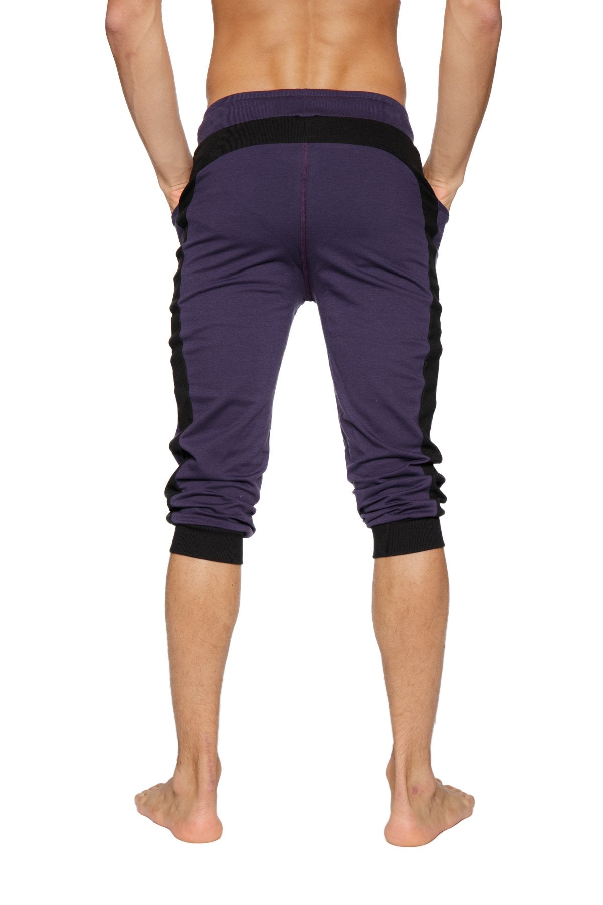 Cuffed Capri Yoga Pants – Eggplant/Black