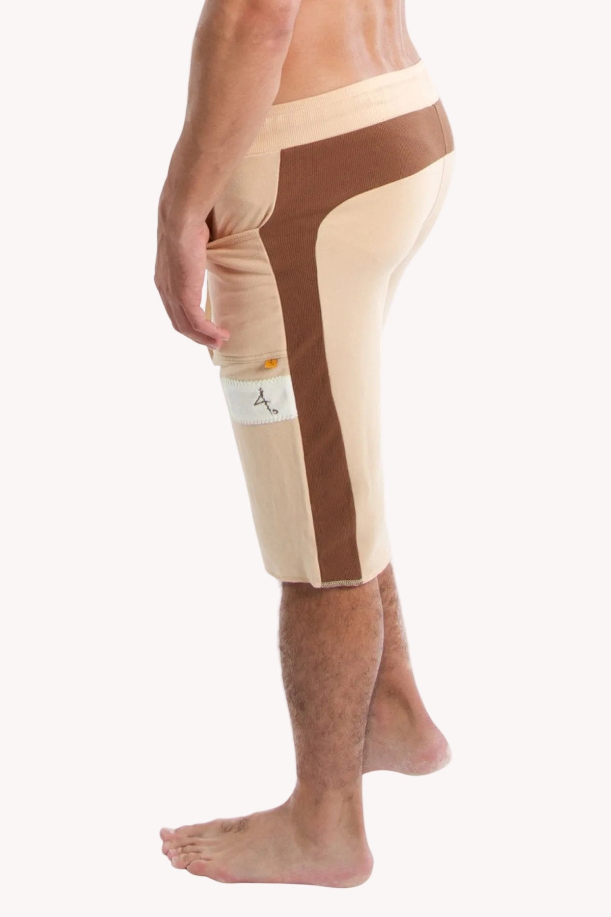Edge Eco-Track Yoga Shorts – Sand with Chocolate
