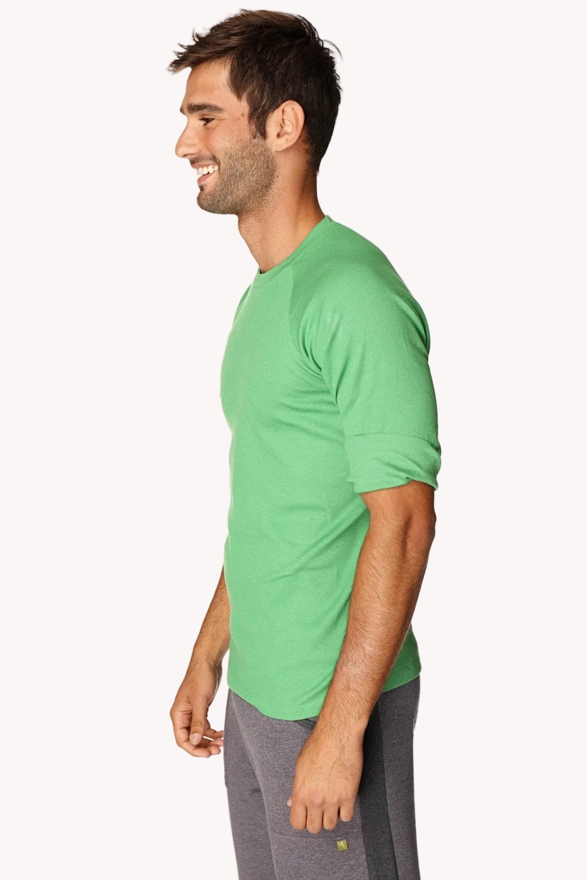 Hybrid Raglan Crew-Neck Tee – Bamboo Green
