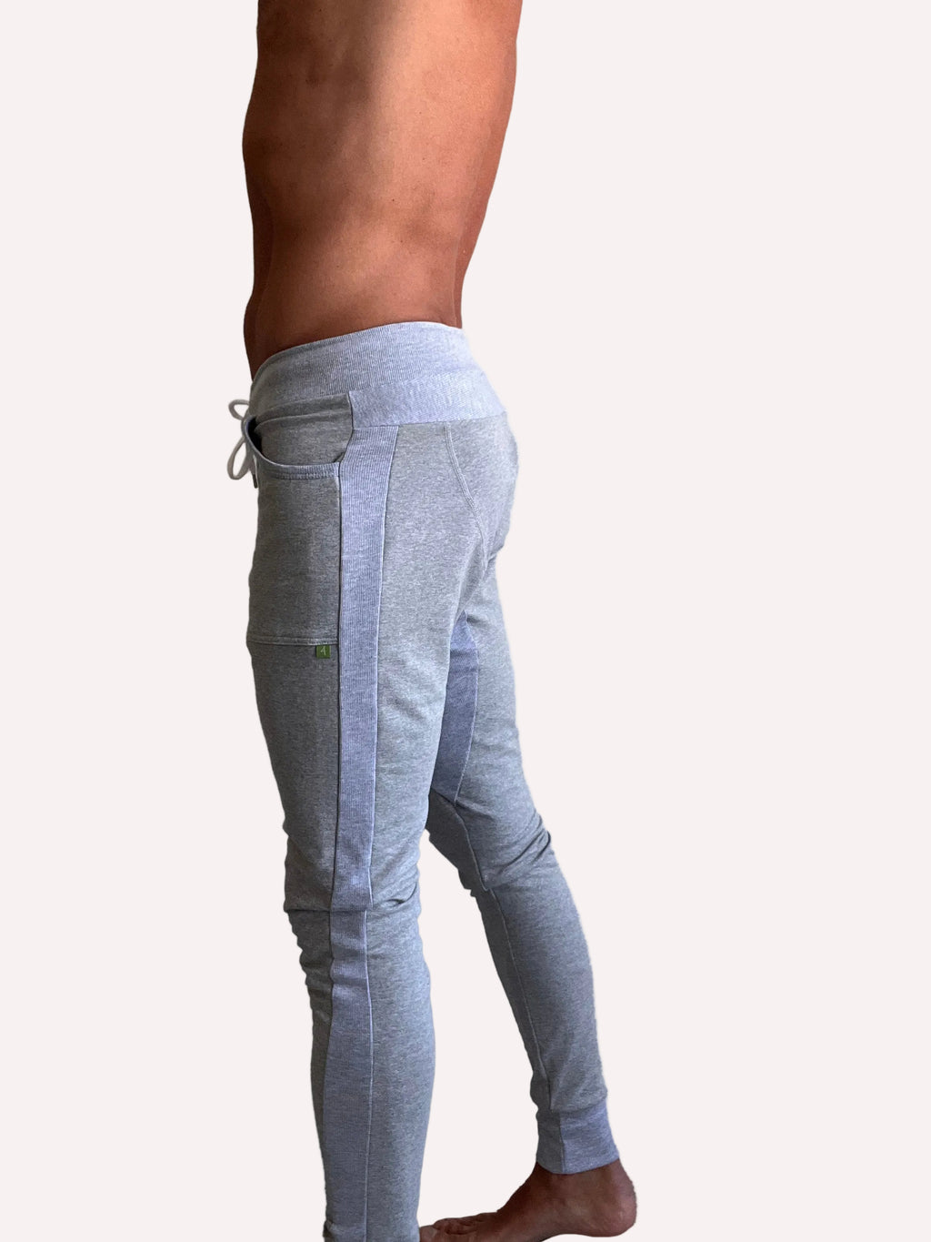 Luxury-Fleece Cuffed Yoga Joggers – Light Heather Grey