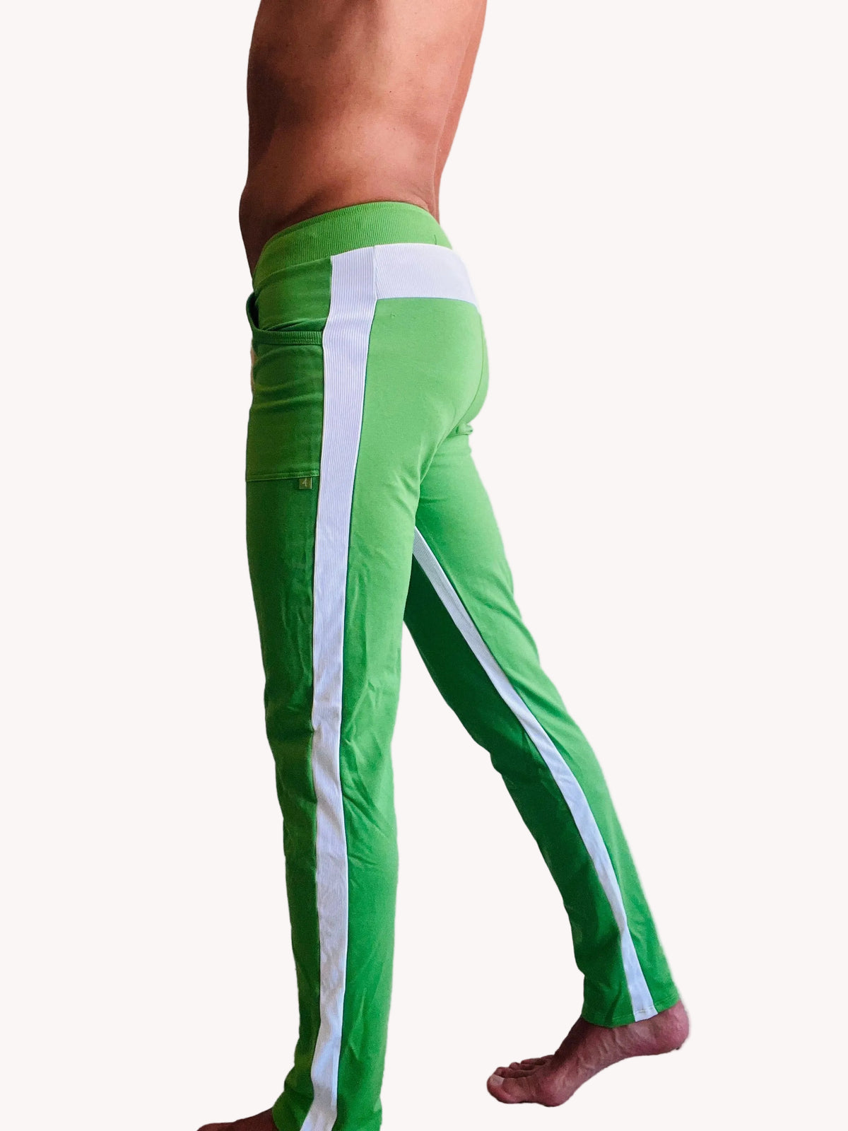 Eco-Track Yoga Sweatpants – Bamboo Green with White