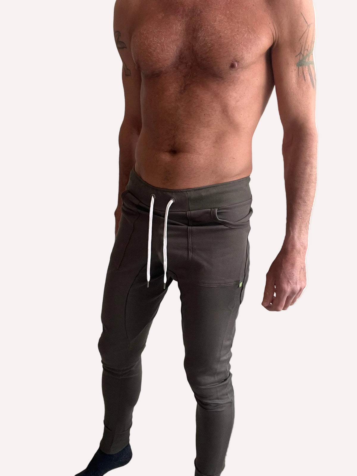 Long Cuffed Yoga Joggers – Army Green
