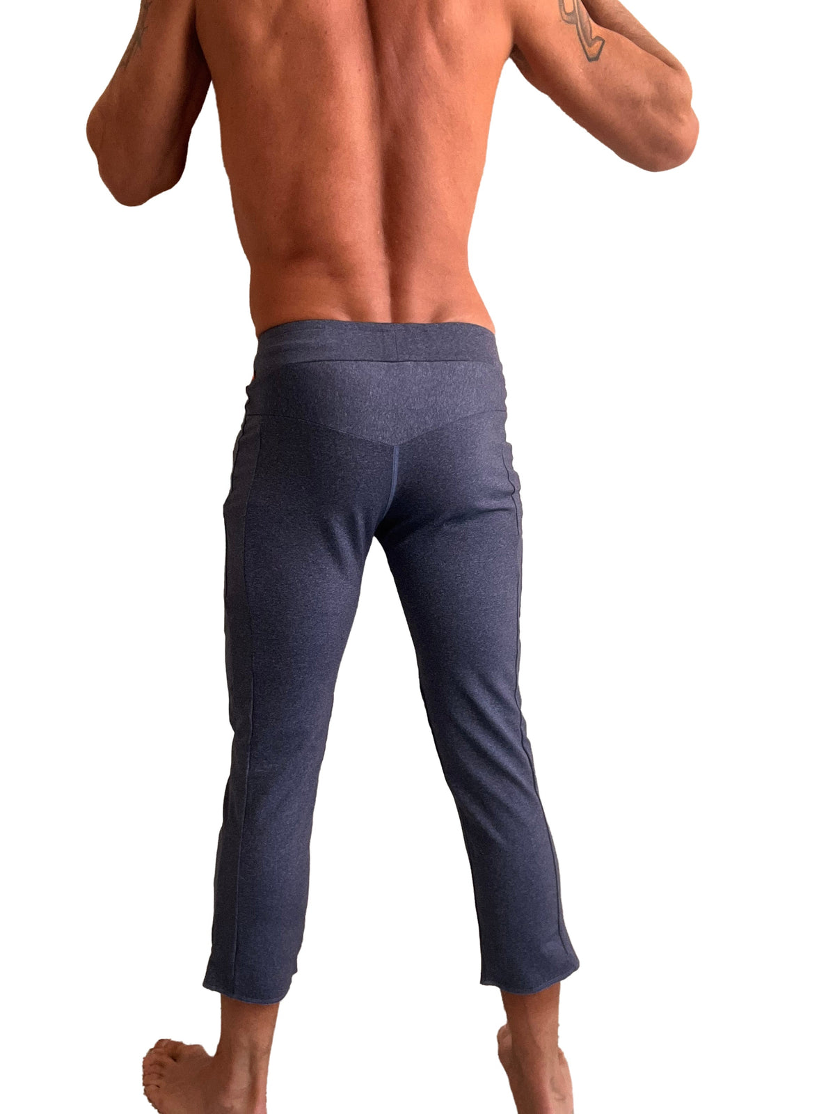4/5 Zip-Pocket Capri Yoga Pants – Navy Blue Heather