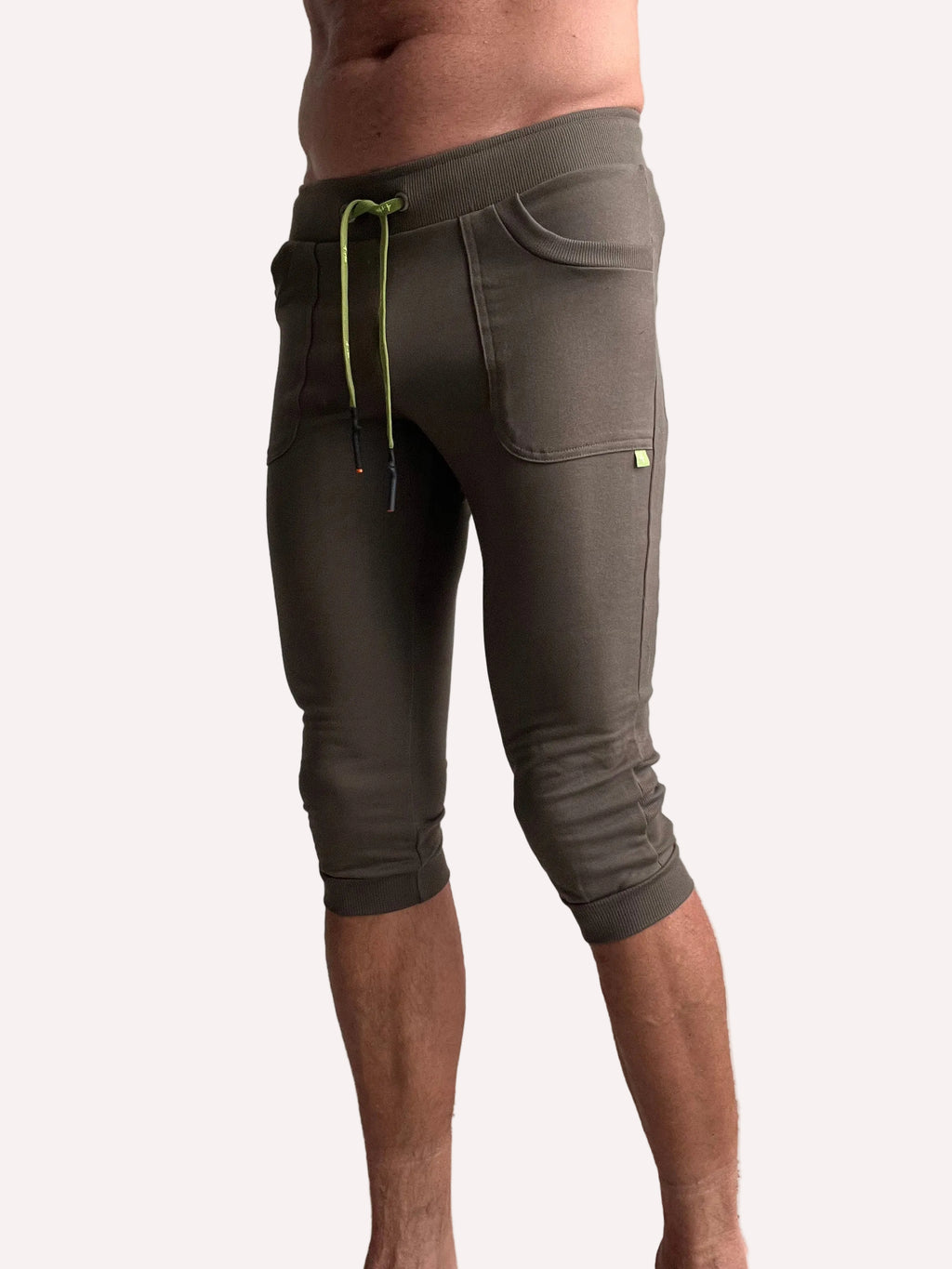 Cuffed Capri Yoga Pants – Army Olive Green