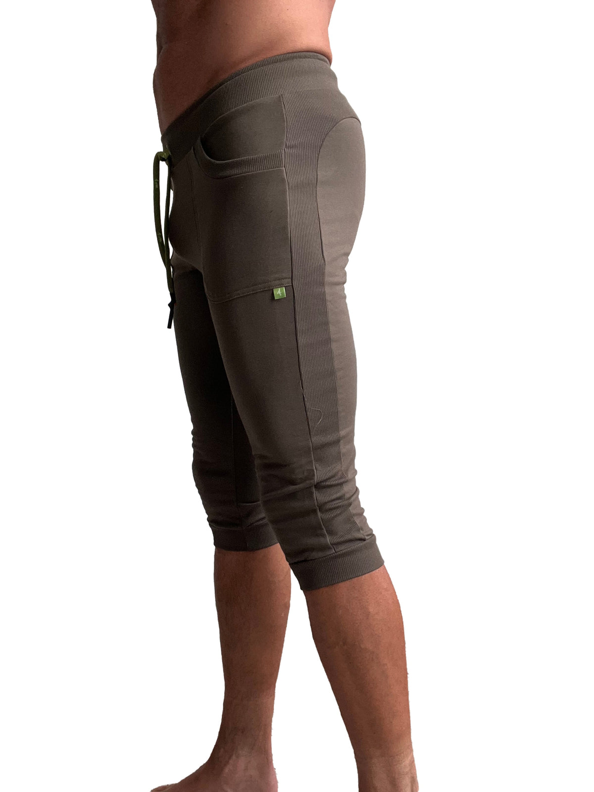 Cuffed Capri Yoga Pants – Army Olive Green