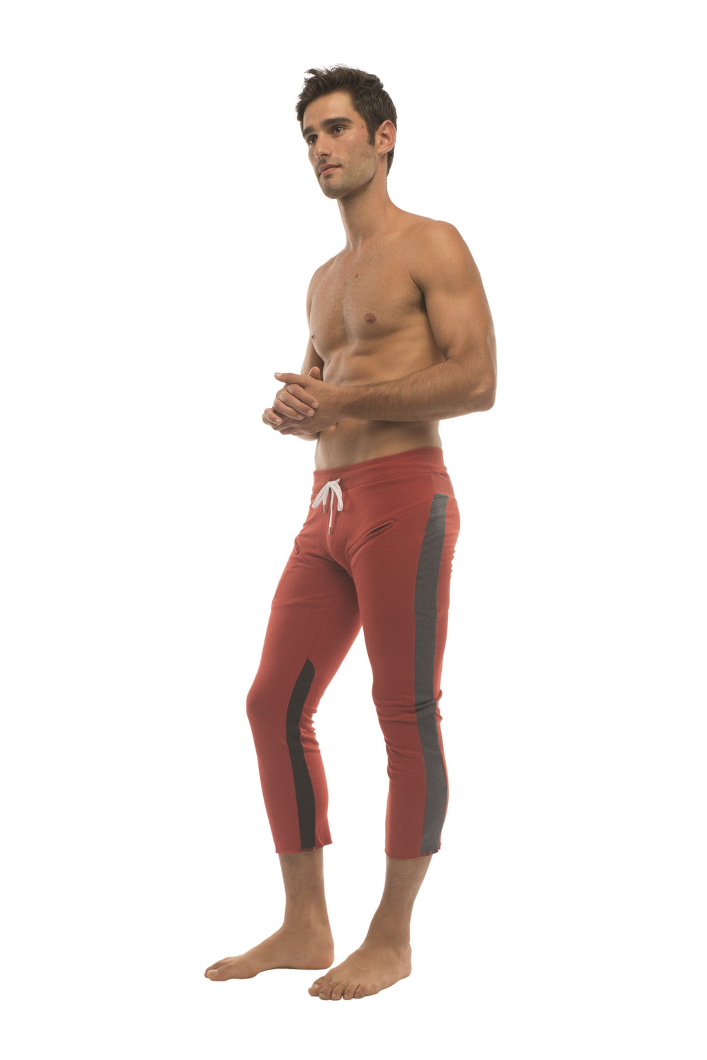 4/5 Zip-Pocket Capri Yoga Pants – Red/Charcoal/Black