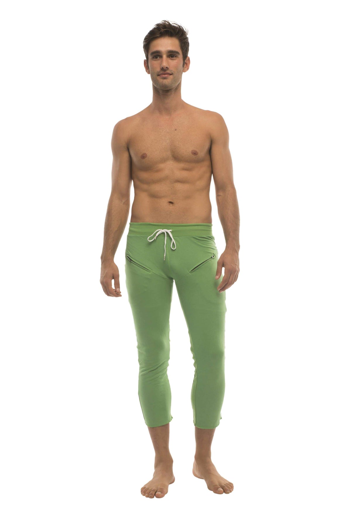 4/5 Zip-Pocket Capri Yoga Pants – Bamboo Green