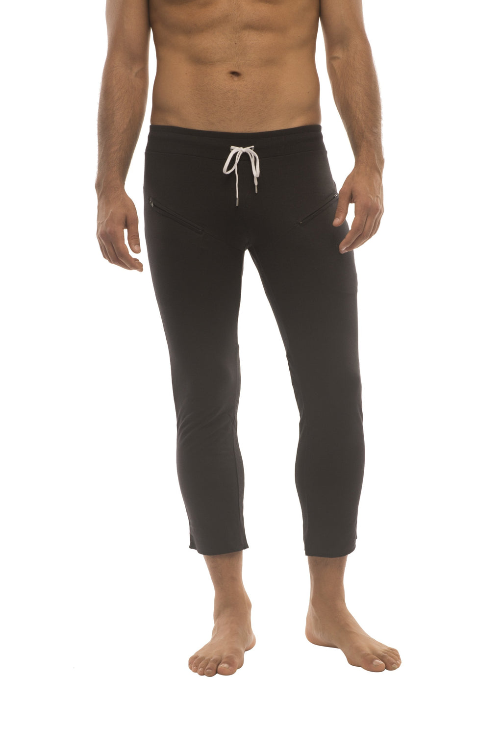 4/5 Zip-Pocket Capri Yoga Pants – Black