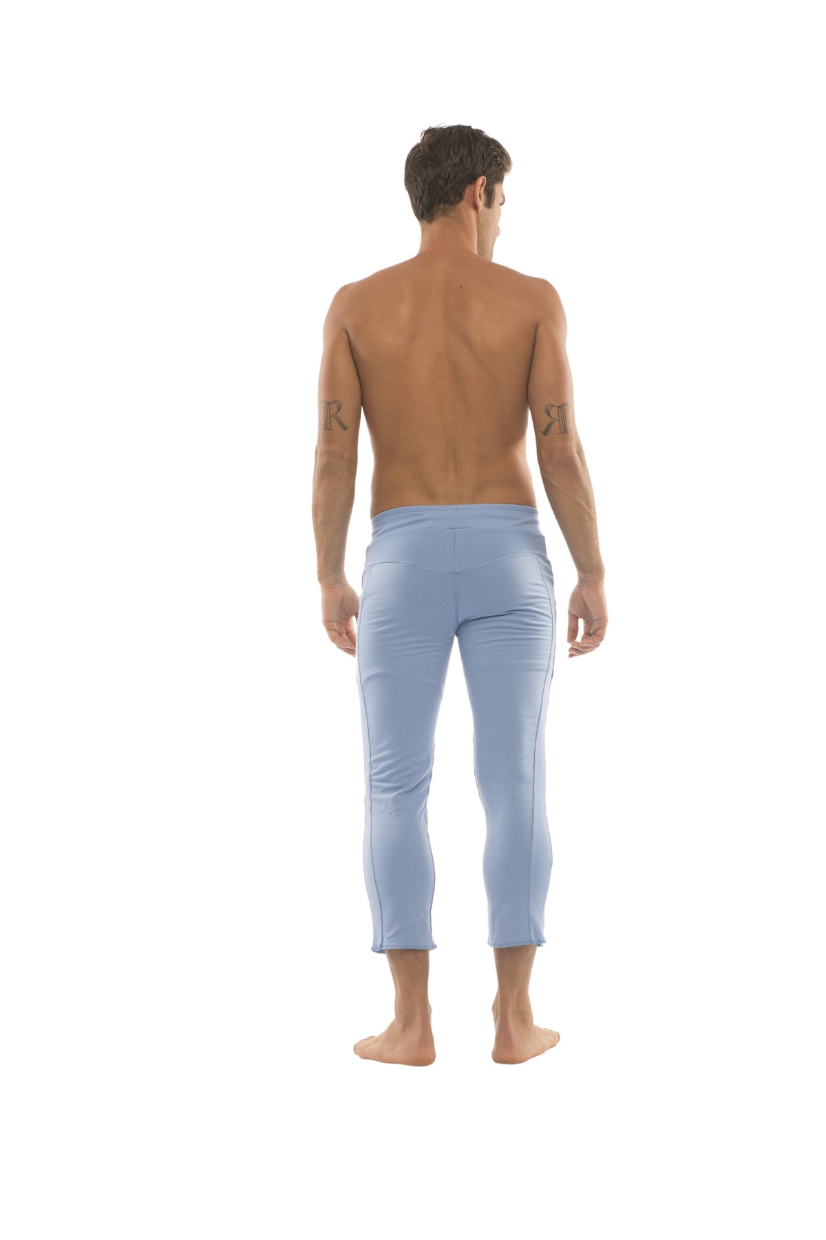 4/5 Zip-Pocket Capri Yoga Pants – Ice Blue