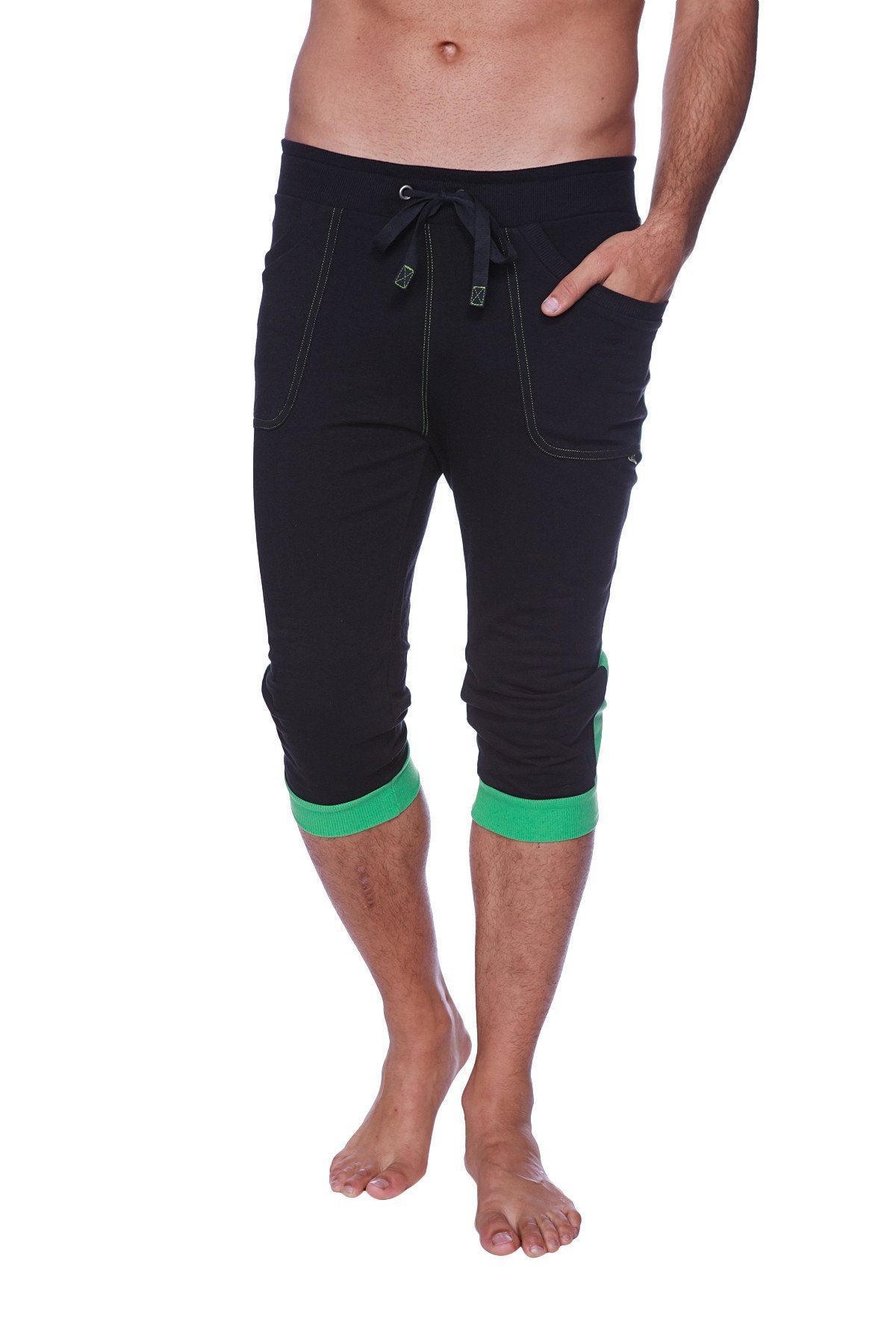 Cuffed Capri Yoga Pants – Black/Green