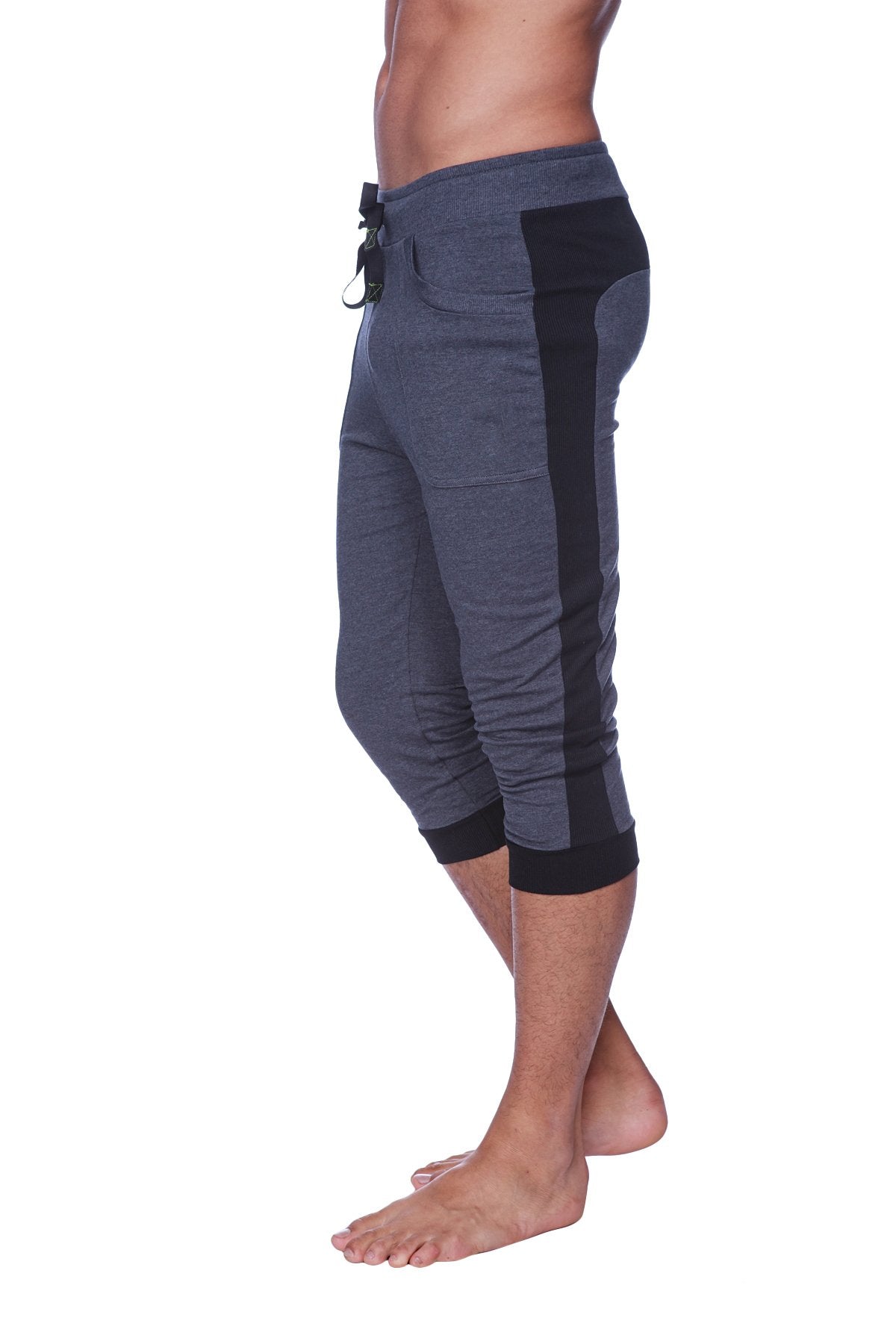 Cuffed Capri Yoga Pants – Charcoal/Black