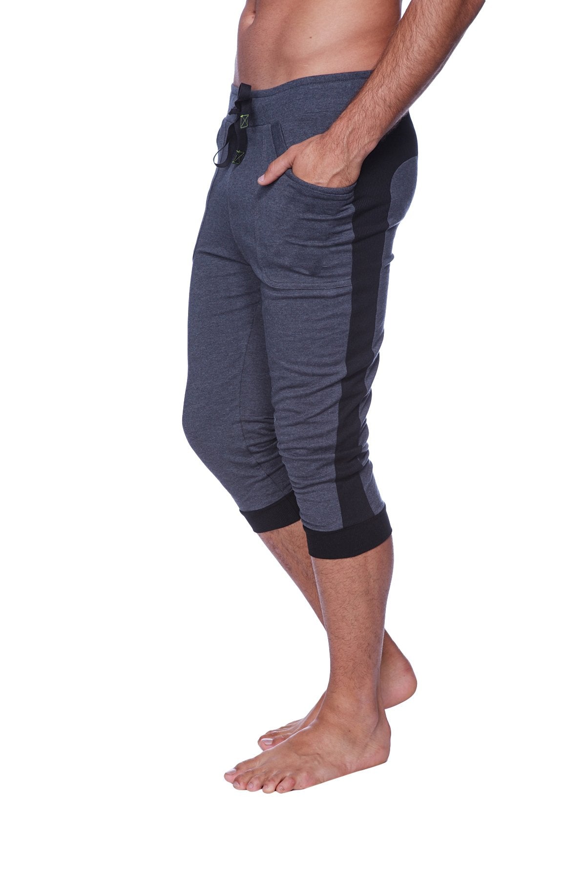 Cuffed Capri Yoga Pants – Charcoal/Black