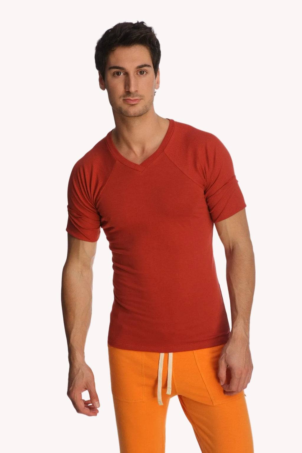 Raglan Virtual Crew-Neck Tee – Cinnabar