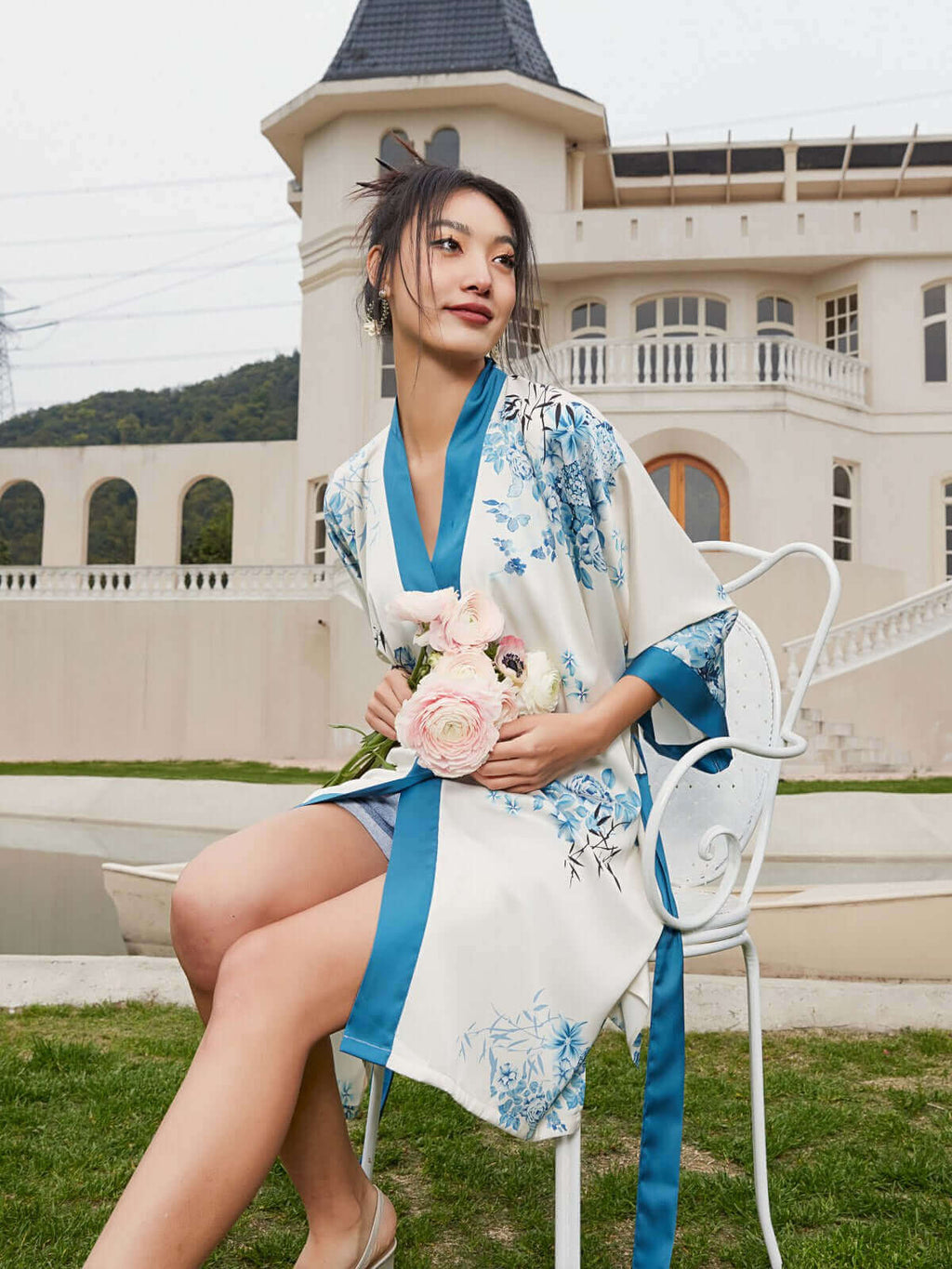 Bamboo Print Short Kimono Robe – Blue
