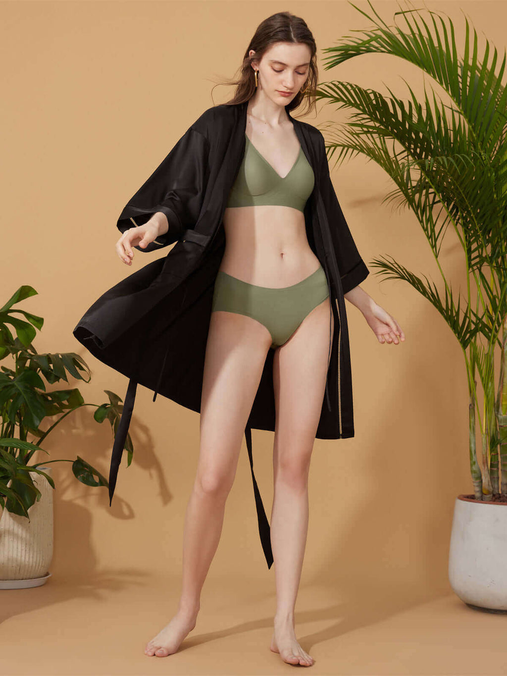 Hollow-Out Detail Short Robe with Pockets