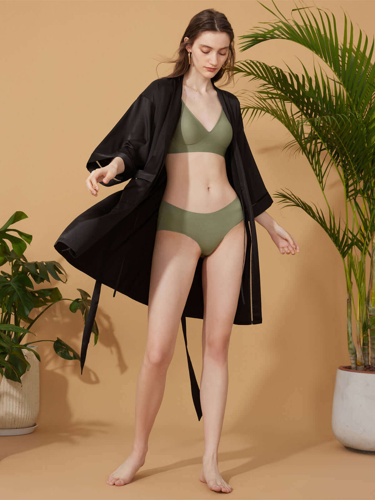 Hollow-Out Detail Short Robe with Pockets