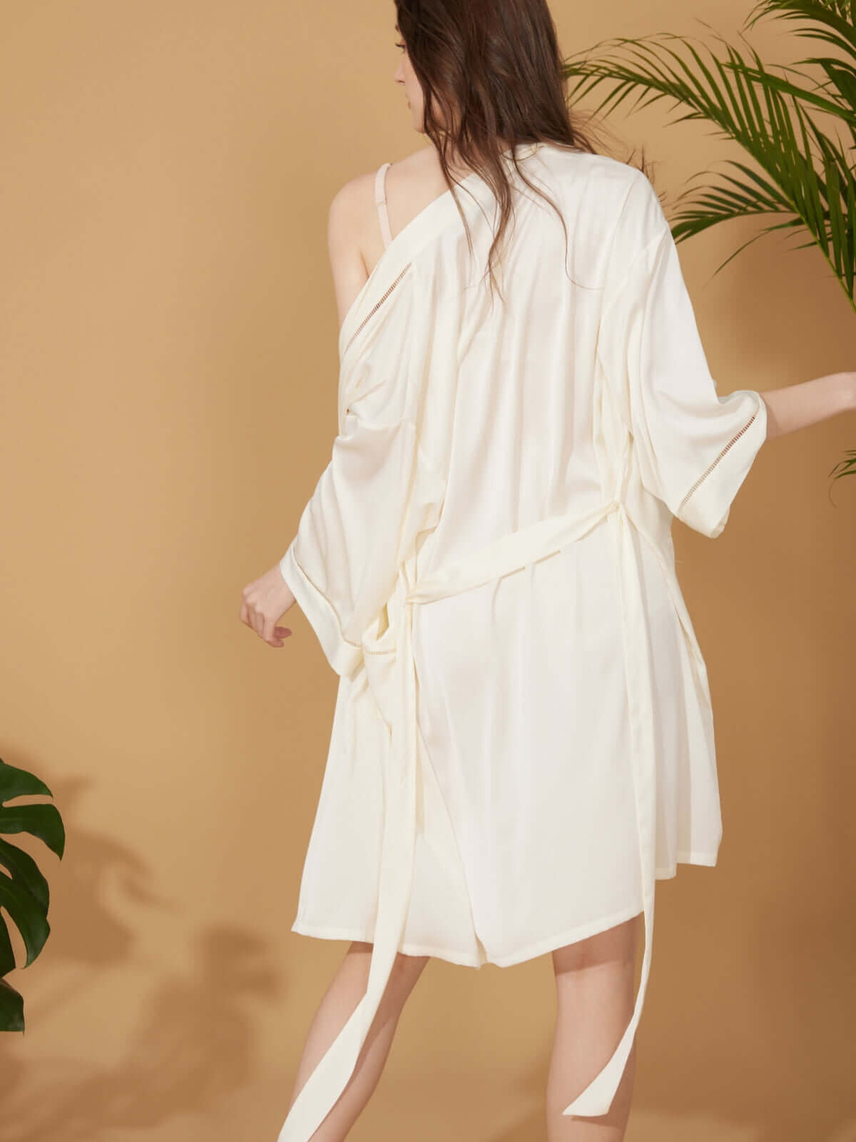 Hollow-Out Detail Short Robe with Pockets