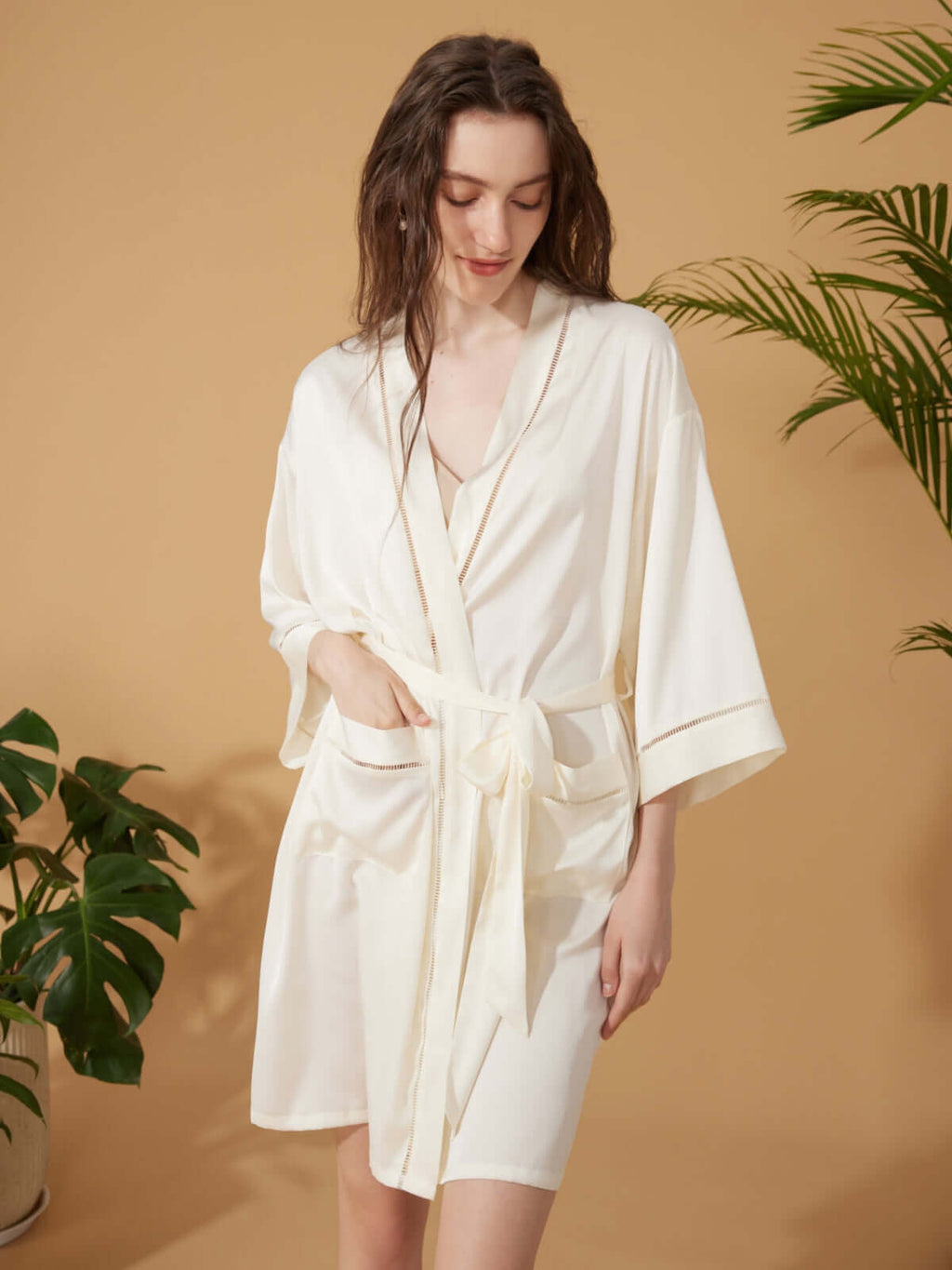 Hollow-Out Detail Short Robe with Pockets