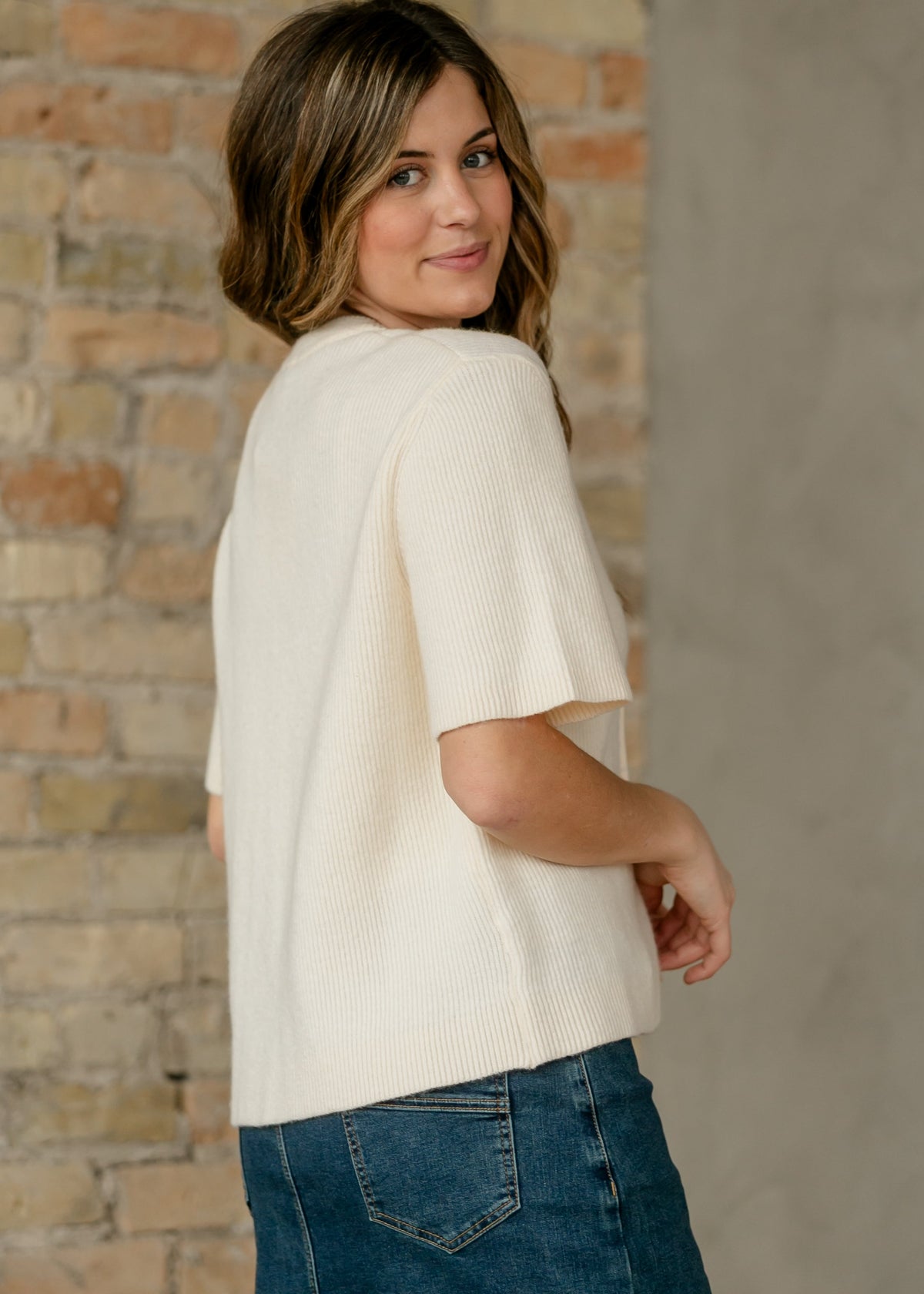 Zadie Short Sleeve Button Cardigan – Ivory